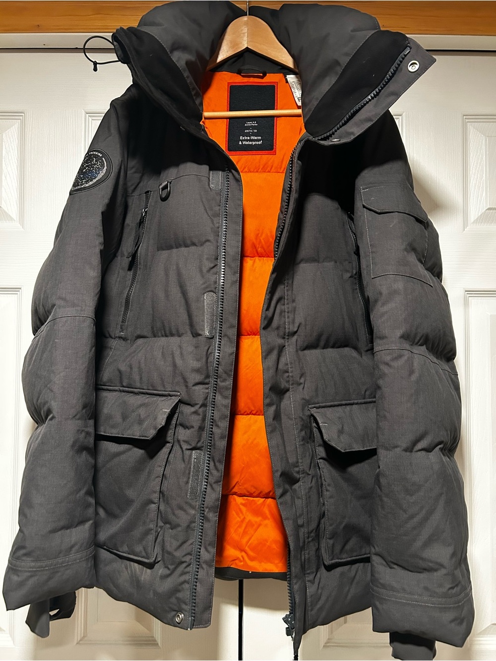 Artic Parka Womenβs Medium thick extra warm & waterproof. Artic 100